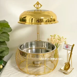 New Fancy Chafing Dish Wholesale Luxury Golden Line Stainless Steel Chafer with Glass Lid (1)